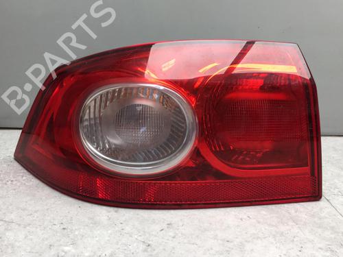 Used Left taillight RENAULT LAGUNA II (BG0/1_) 2.0 dCi (BG1T) (150 hp) 25560964