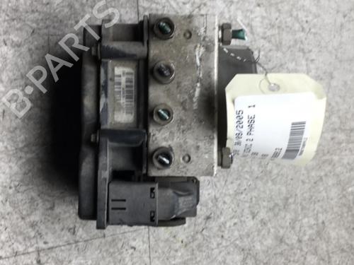 Used ABS pump RENAULT SCÉNIC II (JM0/1_) 1.6 (JM0C, JM0J, JM1B) (113 hp) 25529399