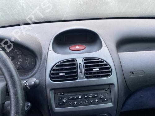 Tåkelys/Varsellys PEUGEOT 206 Hatchback (2A/C) 1.6 16V | BP25540811C37 