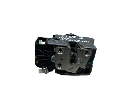 Used Tailgate lock DACIA SANDERO II TCe 90 (B8M1, B8MA, B8AC) (90 hp) 25527837
