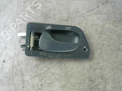 Used Rear left interior door handle RENAULT LAGUNA I (B56_, 556_) 1.8 (B56Z) (94 hp) 25559790