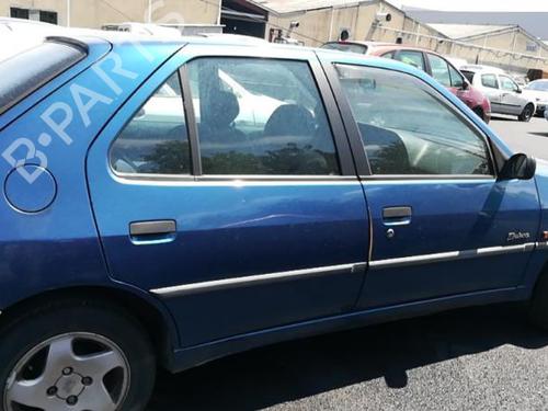 Left headlight PEUGEOT 306 Hatchback (7A, 7C, N3, N5) 1.9 D | BP25515993C28 