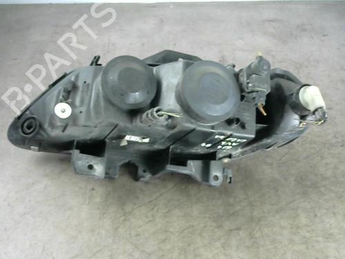 Right headlight RENAULT LAGUNA I (B56_, 556_) 1.8 | BP25560033C29 