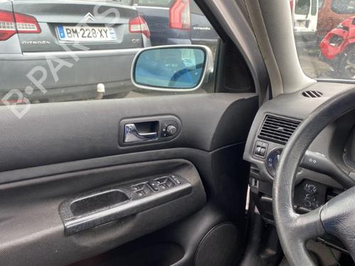 Venstre forlygte VW GOLF IV (1J1) 1.6 | BP25530543C28 