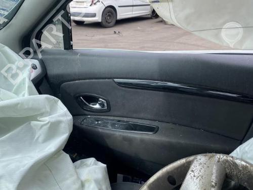 Radio RENAULT SCÉNIC III (JZ0/1_) 1.5 dCi | BP25567482E6 
