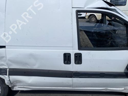 Right taillight PEUGEOT EXPERT (224_) 2.0 HDI 16V | BP31998661C35 