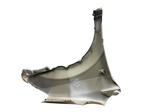 Left front fenders TOYOTA COROLLA Verso (ZER_, ZZE12_, R1_) 2.2 D-4D (AUR10_, AUR10R) | BP25549959C41 