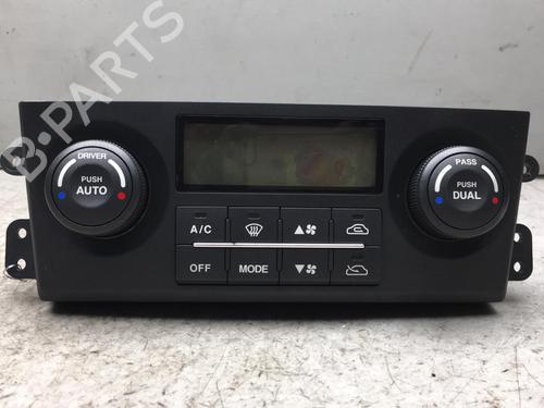 Used Climate control KIA SORENTO I (JC) 2.5 CRDi (170 hp) 25581474