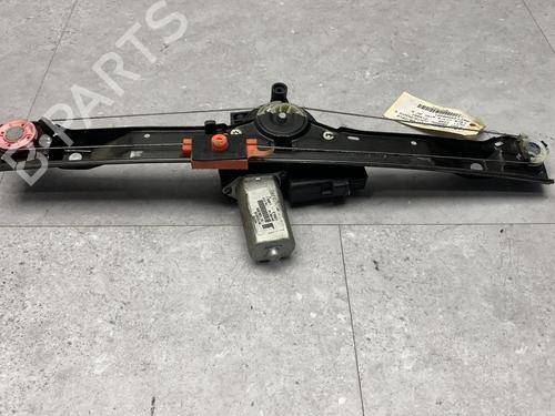 Lève-vitre avant droit FIAT PUNTO EVO (199_) 1.3 D Multijet (199AXC1A, 199BXC1A, 199AXT1A, 199BXT1A) (75 hp) 25516588