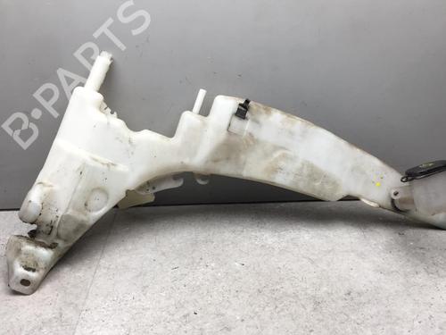 Used Windscreen washer tank FORD FOCUS I (DAW, DBW) 1.6 16V (100 hp) 25583346