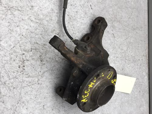 Used Right front steering knuckle RENAULT MEGANE I (BA0/1_) 1.9 D Eco (BA0A, BA0U, BA0R) (64 hp) 25577226