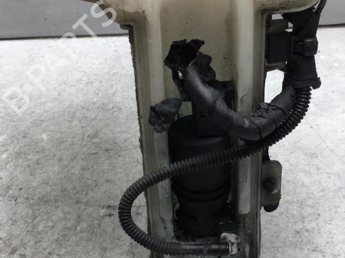 Used Windscreen washer tank VW PASSAT B6 (3C2) 1.9 TDI (105 hp) 25520886