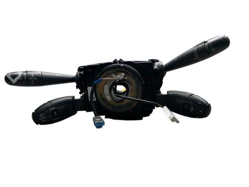 Steering column stalk PEUGEOT 5008 (0U_, 0E_) 1.6 HDi | BP25574762I23 