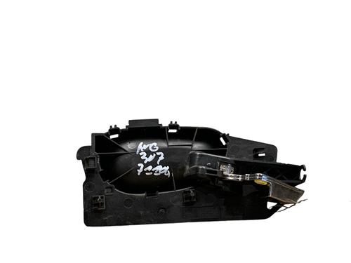 Used Front left interior door handle Front left interior door handle PEUGEOT 307 SW (3H) 1.6 HDI 110 (109 hp) 25548221 25548221