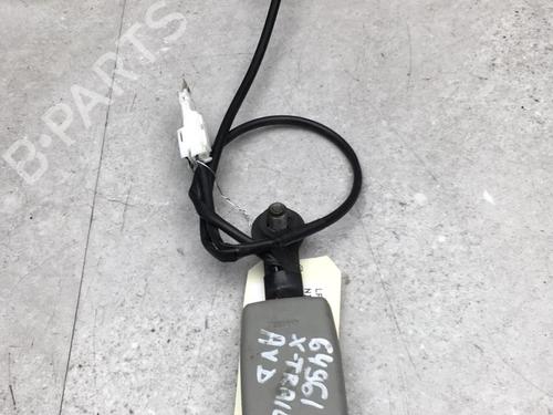 Used Seat buckle NISSAN X-TRAIL I (T30) 2.2 Di 4x4 (114 hp) 25554111