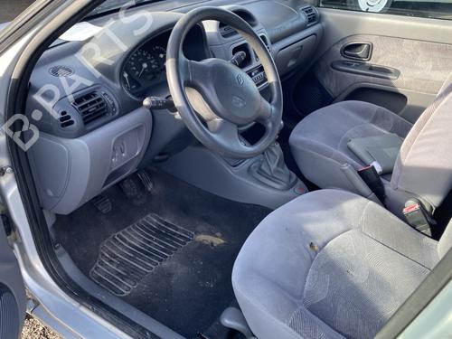 Left headlight RENAULT CLIO II Hatchback Van (SB0/1/2_) 1.9 D (SB0R) | BP25744932C28 - Image 18