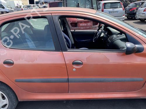 Faro izquierdo PEUGEOT 206 Hatchback (2A/C) 1.1 i | BP25514631C28 