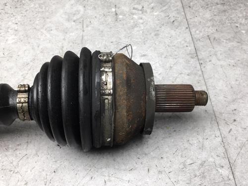 Used Right front driveshaft VW POLO IV (9N_, 9A_) 1.4 TDI (70 hp) 25534477