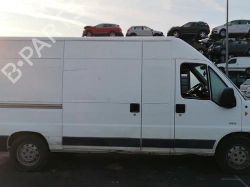 Front left lock PEUGEOT BOXER Van (244) 2.8 HDi | BP25537657C98 - Image 9