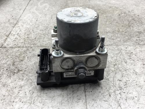 Used ABS pump ABS pump OPEL CORSA C (X01) 1.2 Twinport (F08, F68) (80 hp) 25570588 25570588