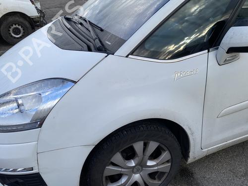 Fuse box CITROËN C4 Picasso I MPV (UD_) 1.6 HDi 110 | BP31946433E1 