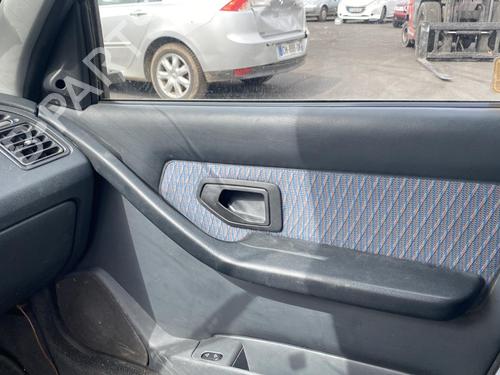 Right taillight PEUGEOT 306 (7B, N3, N5) 1.6 SR | BP25551122C35