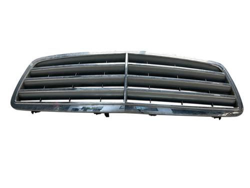 Grill MERCEDES-BENZ C-CLASS (W203) C 220 CDI (203.006) (136 hp) 25934901