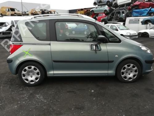 Right headlight PEUGEOT 1007 (KM_) 1.4 | BP25577429C29  - Image 41