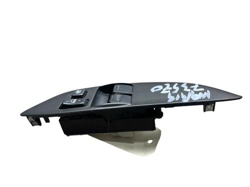 left-front-window-switch-toyota-yaris-_p1_-1999-2000-2001-2002-2003-2004-2005-25497150 main image