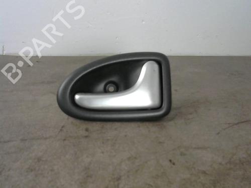 Høyre bak invendig håndtak RENAULT CLIO II (BB_, CB_) 1.5 dCi (B/CB3M) (64 hp) 25524298