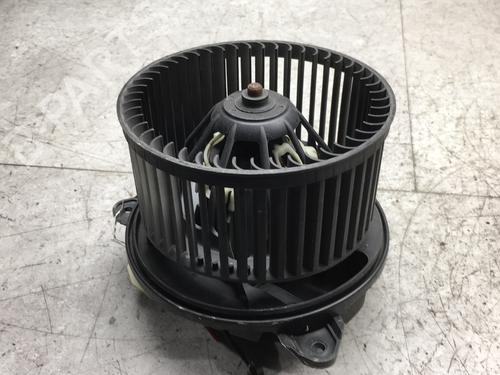 Heater blower motor RENAULT TRAFIC II Van (FL) 1.9 dCi 80 (FL0B) | BP25546134M62