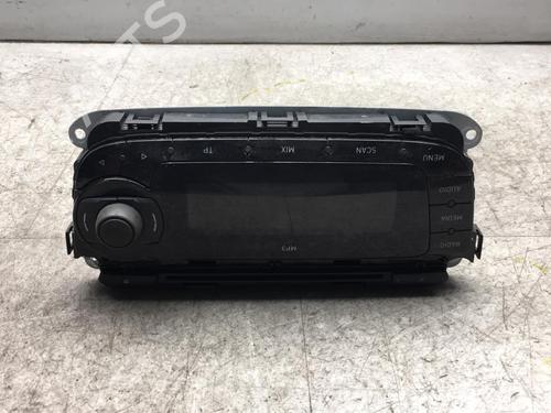 Radio SEAT IBIZA IV (6J5, 6P1) 1.6 TDI | BP25560728E6