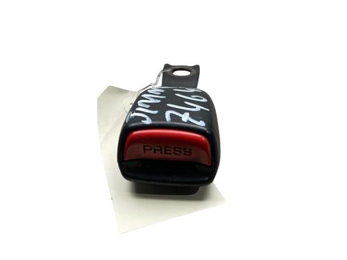 seat-buckle-suzuki-jimny-closed-off-road-vehicle-sn-1998-30203876 main image