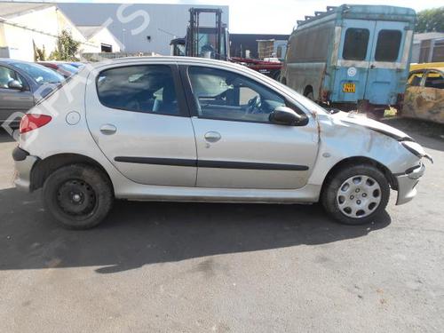 Varmeblæsermodstand PEUGEOT 206 Hatchback (2A/C) 1.4 HDi eco 70 | BP25537543M108 