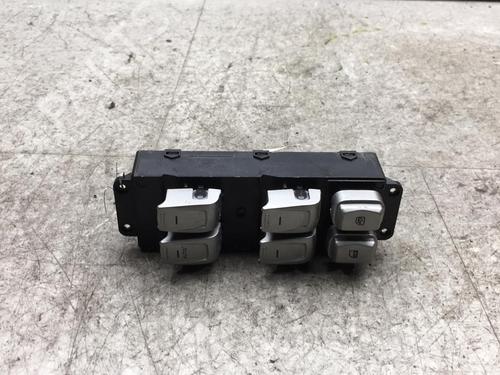 Fensterheberschalter links vorne für SSANGYONG TIVOLI 1.6 XDi 160 (115 hp) 25541287