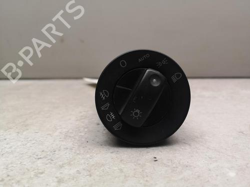 Used Headlight switch Headlight switch AUDI A4 B7 (8EC) 2.0 TDI 16V (140 hp) 31355873 31355873