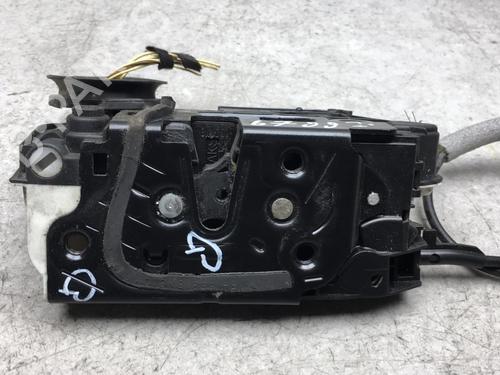 Used Rear left lock VW GOLF VI (5K1) 2.0 TDI (110 hp) 25521681