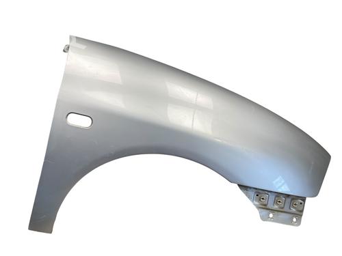 Forkjerm høyre SEAT CORDOBA (6L2) 1.9 TDI (100 hp) 27698103