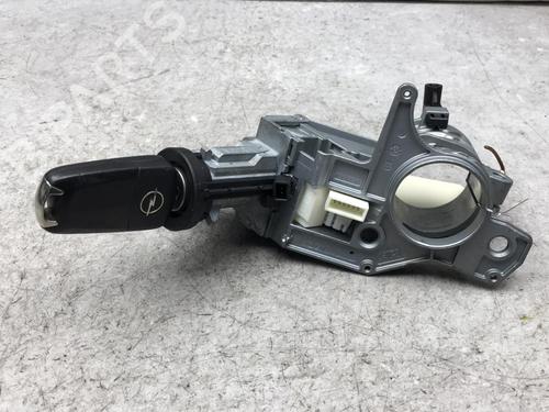Used Ignition barrel OPEL ZAFIRA / ZAFIRA FAMILY B (A05) 1.9 CDTI (M75) (120 hp) 25575432