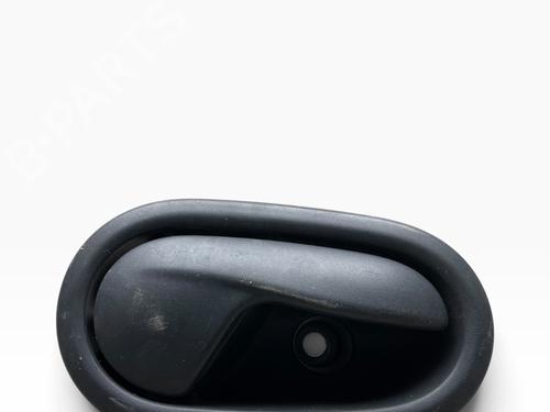 Used Front right interior door handle Front right interior door handle 33551941 33551941
