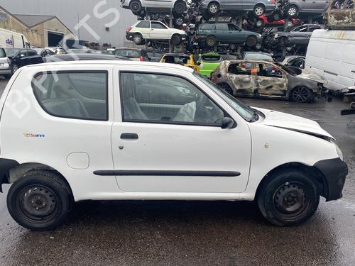 Left front indicator FIAT SEICENTO / 600 (187_) 1.1 (187AXB, 187AXB1A, 187AXC1A02) | BP25507008C32 