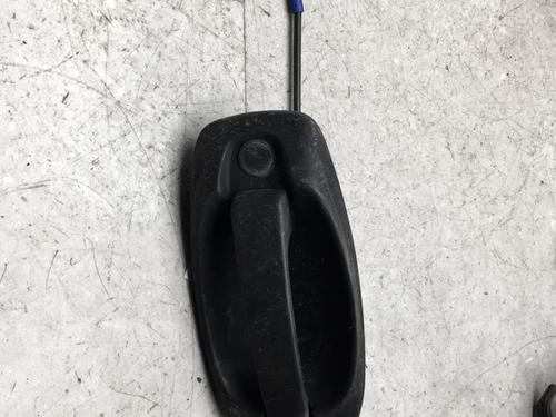 Used Front right exterior door handle FIAT FIORINO Box Body/MPV (225_) 1.3 D Multijet (225BXD1A, 225BXB1A, 225BXB11) (75 hp) 25538536
