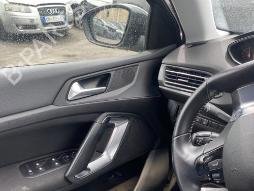Front left interior door handle PEUGEOT 308 SW II (LC_, LJ_, LR_, LX_, L4_) 1.5 BlueHDi 100 | BP25574624I13 