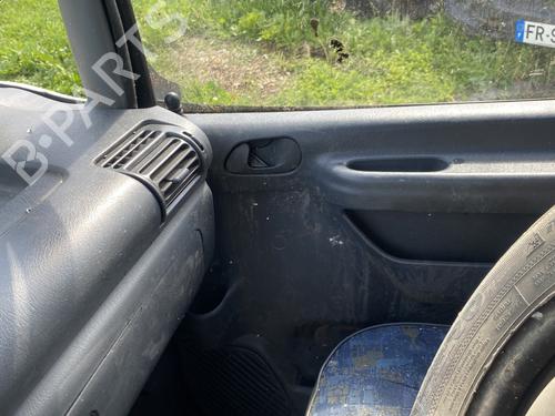 Right taillight PEUGEOT EXPERT (224_) 2.0 HDI 16V | BP31998661C35 