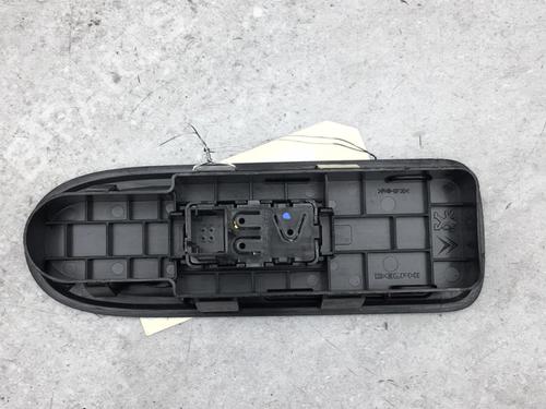 Used Right front window switch CITROËN C3 II (SC_) 1.4 VTi 95 (95 hp) 25532487