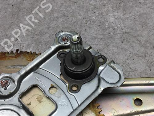 Used Rear left window mechanism TOYOTA YARIS (_P1_) 1.0 (SCP10_, SCP10R) (68 hp) 25520144