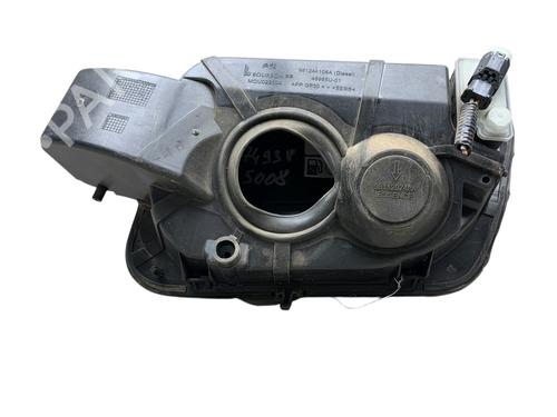 Fuel flap PEUGEOT 5008 II (MC_, MJ_, MR_, M4_) 1.2 THP (MRHNYH, MRHNYW, MRHNSJ, MRHNSU, MRHNSM) | BP28201807C131