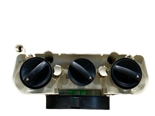 Used Climate control Climate control TOYOTA COROLLA (_E12_) 2.0 D-4D (CDE120R, CDE120L_) (116 hp) 25542682 25542682