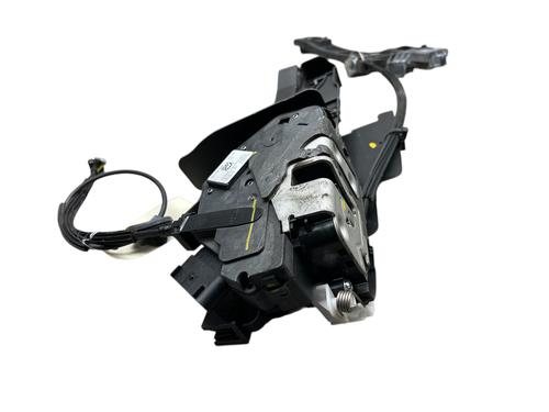 front-right-lock-ford-tourneo-courier-b460-mpv-2014-27385832 main image