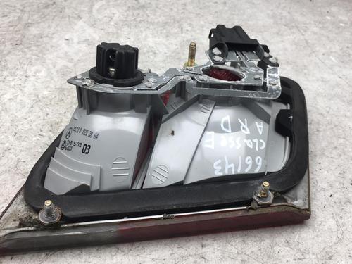 Right tailgate light MERCEDES-BENZ E-CLASS (W210) E 270 CDI (210.016) | BP25560601C80